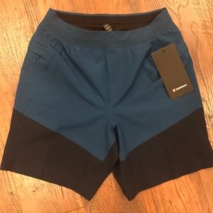 Lululemon Namaste at the Beach Men’s Shorts NWT